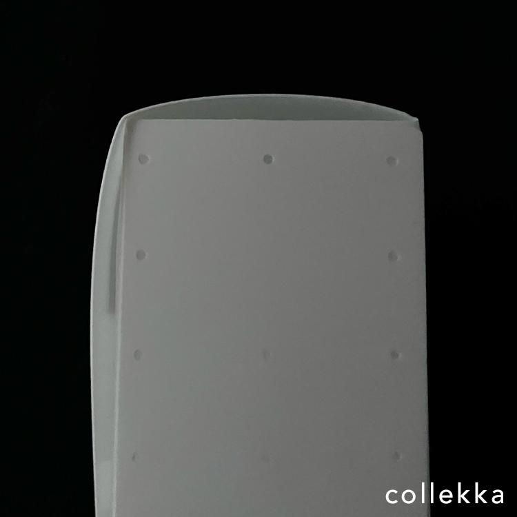 白のケースで中が見えにくい