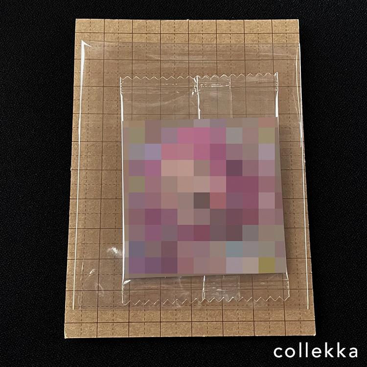 薄型段ボールではさむ